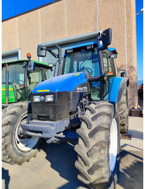 Trattore New Holland TS115 usato