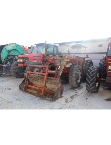 Fiat 880 DT usato con pala