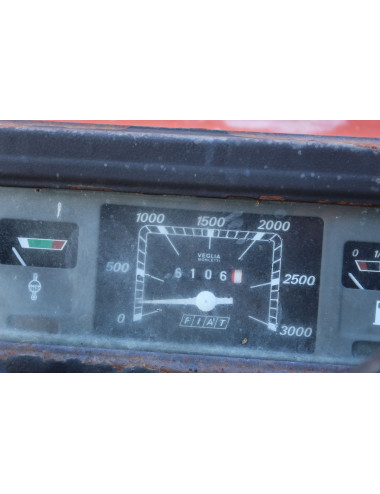 Fiat 880 DT usato con pala