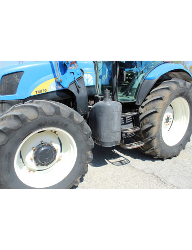 trattore usato New Holland T6070 con caricatore 760TL