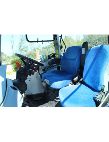 trattore usato New Holland T6070 con caricatore 760TL