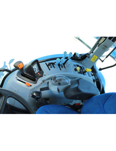 trattore usato New Holland T6070 con caricatore 760TL