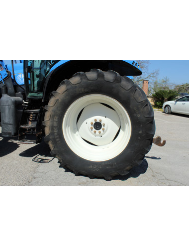 trattore usato New Holland T6070 con caricatore 760TL