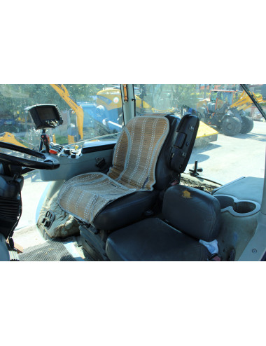trattore usato New Holland T8050