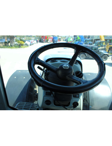 trattore usato New Holland T8050