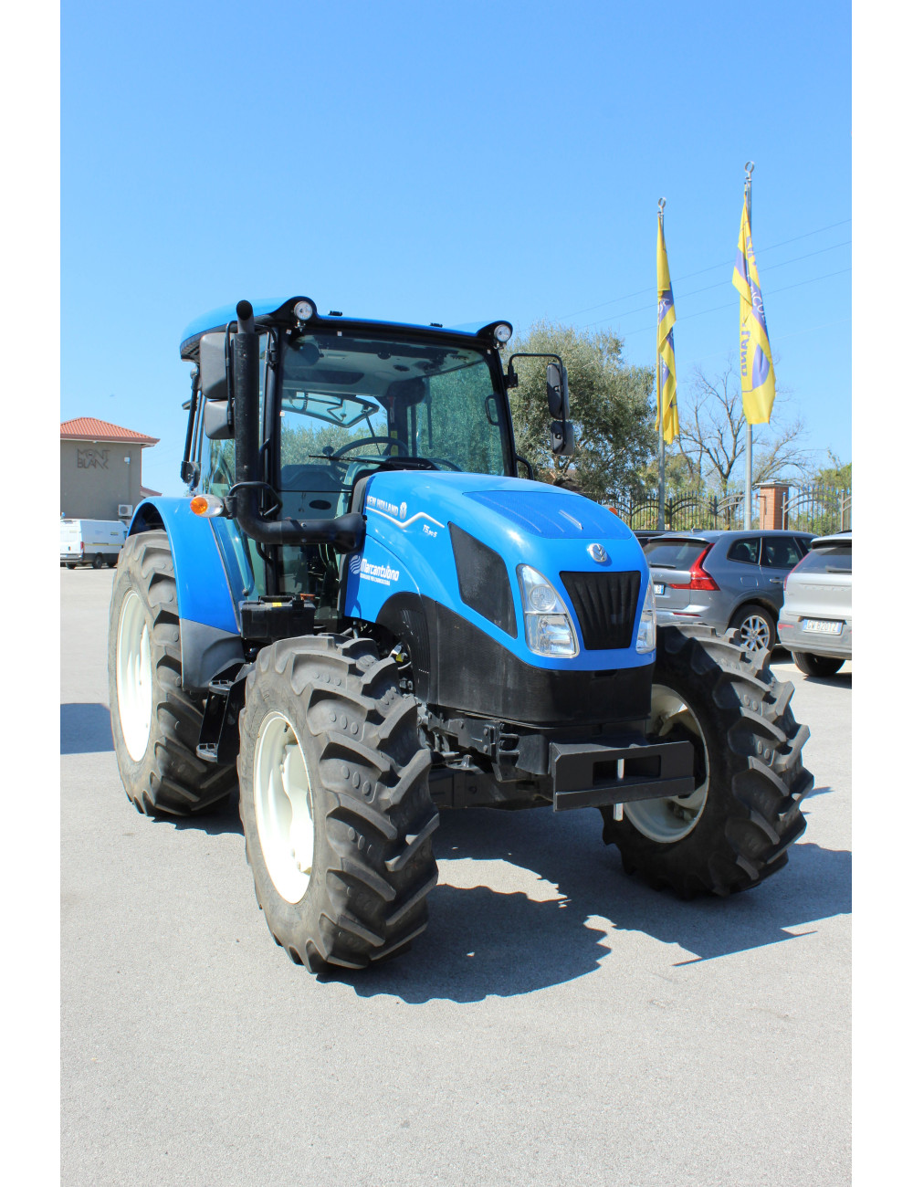 trattore usato New Holland T5.90S