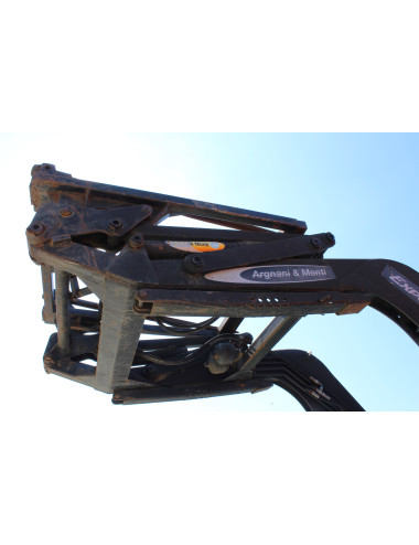 trattore usato Landini powerfarm 100 con caricatore